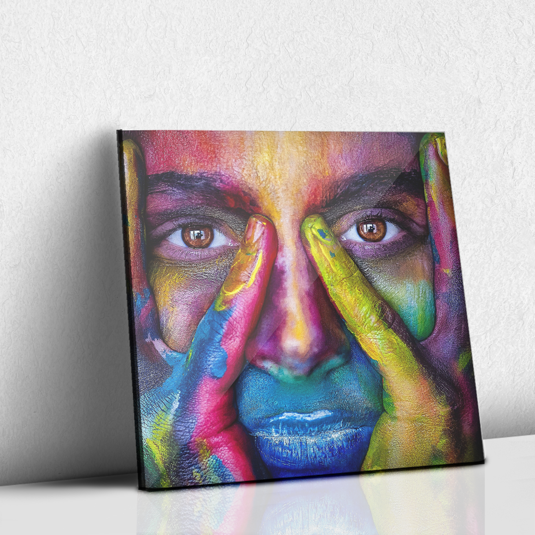 Mujer colorida