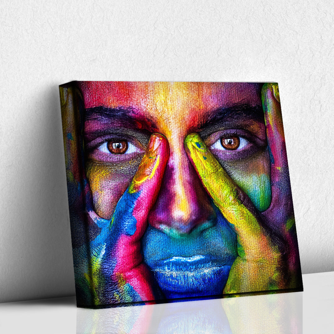 Mujer colorida