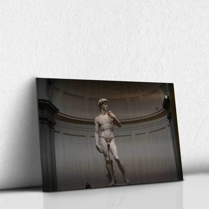 Estatua hombre desnudo de Marshall Jones